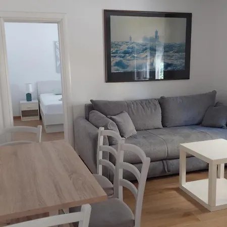 Διαμέρισμα Apartman Zara